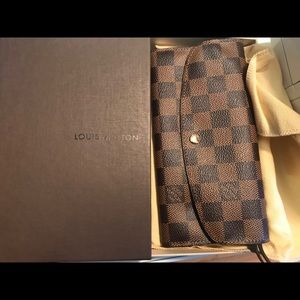 Louis Vuitton Emilie Wallet In Damier Ebene